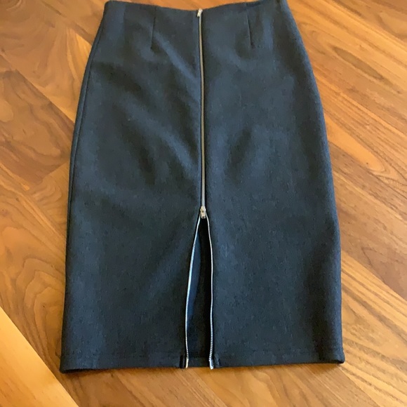 Skirt - Picture 2 of 2